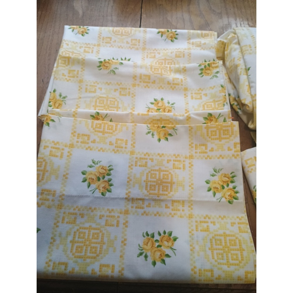 Cannon Royal Family Yellow Roses 3 Cases, Single Fitted Sheet, Full Flat Sheet - Picture 3 of 6
